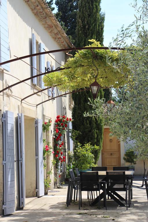 Sous Les Platanes B&B Châteaurenard Exterior foto