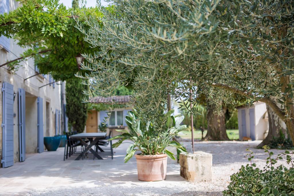 Sous Les Platanes B&B Châteaurenard Exterior foto